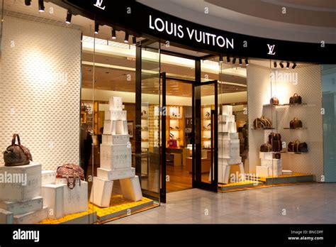 louis vuitton near me now|louis vuitton shop near me.